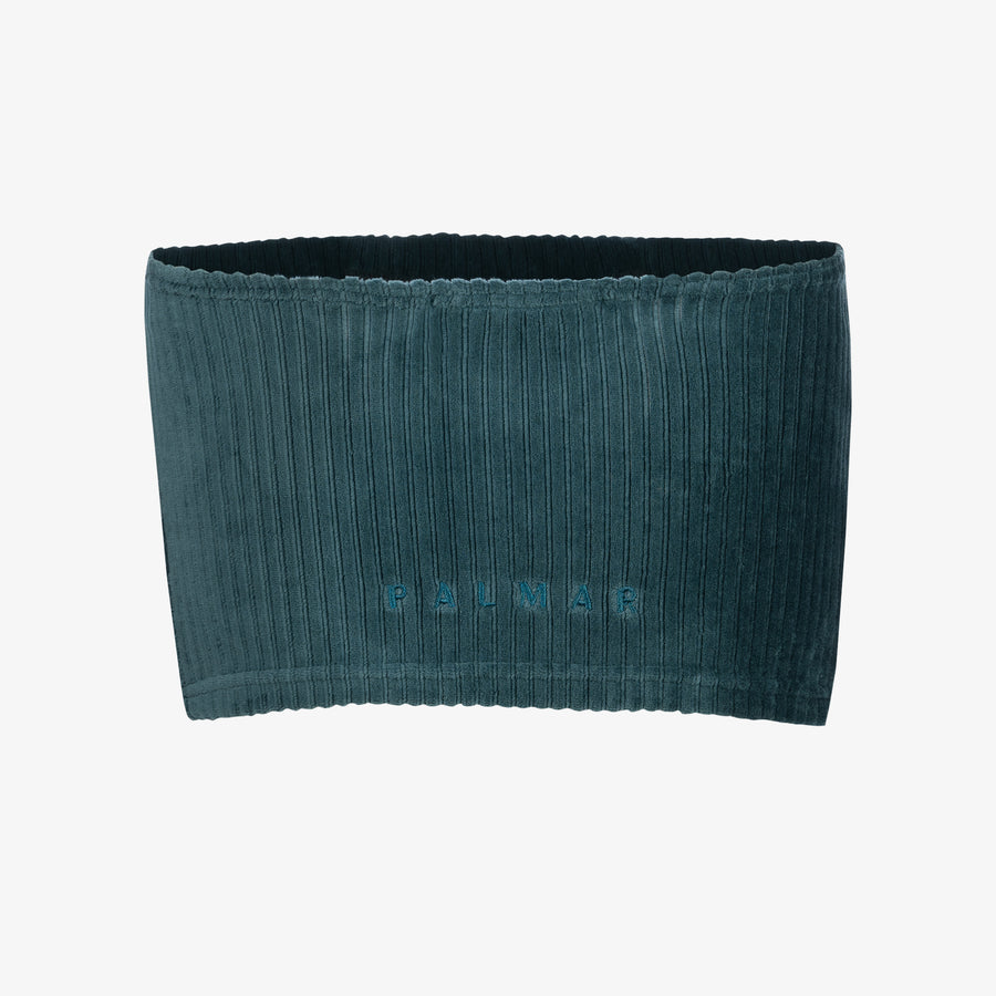 Tył topu w prążek. Uszyty w Polsce. Sexy. Short top made from soft, ribbed fabric.